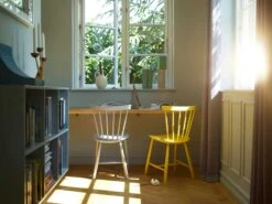 J46 Stuhl, Weiß -Einrichtungsgeschäft fdb mbler j46 chair white ral 9010 gloss 10 4