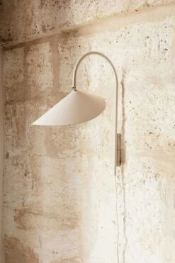 Ferm LIVING Arum Swivel Wandleuchte, Cashmere 9 Ferm LIVING Arum Swivel Wandleuchte, Cashmere -Einrichtungsgeschäft ferm living arum swivel wall lamp 5